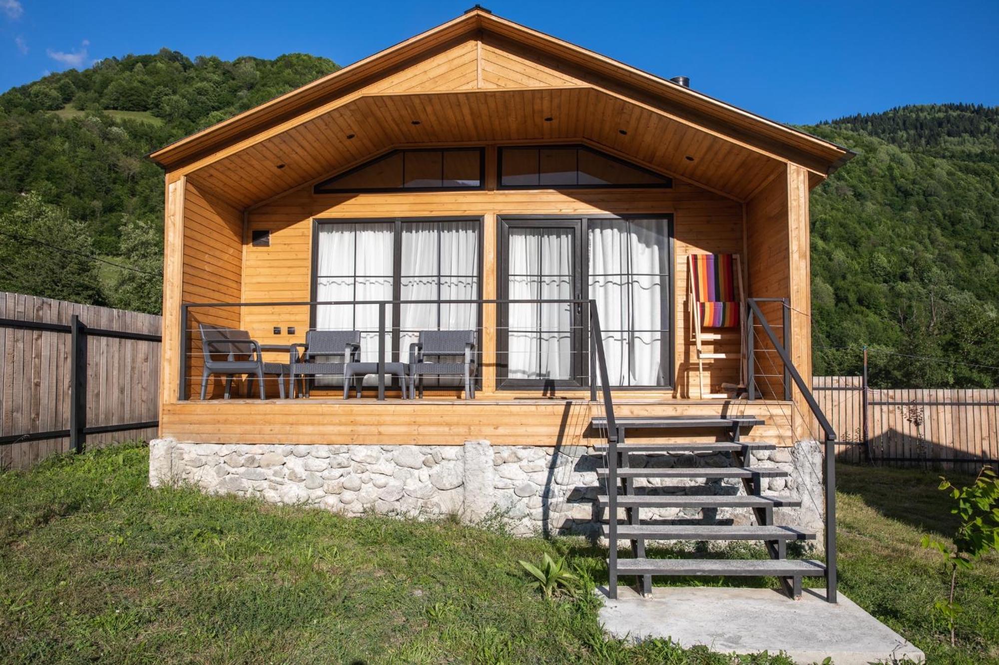 Mestia Villas Zewnętrze zdjęcie