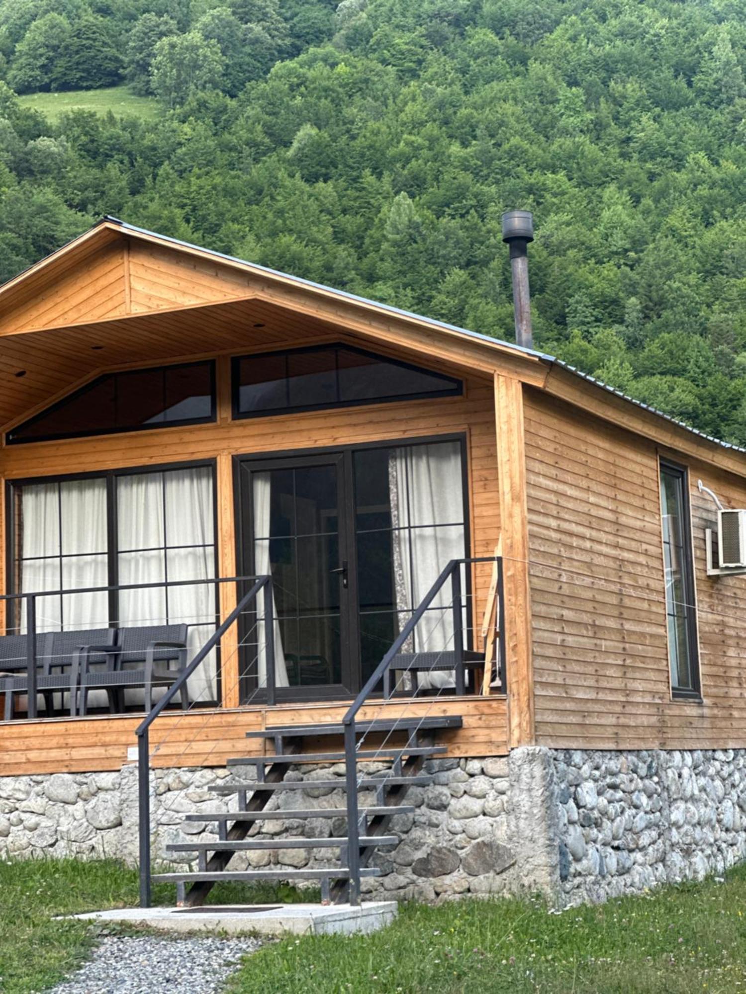 Mestia Villas Zewnętrze zdjęcie