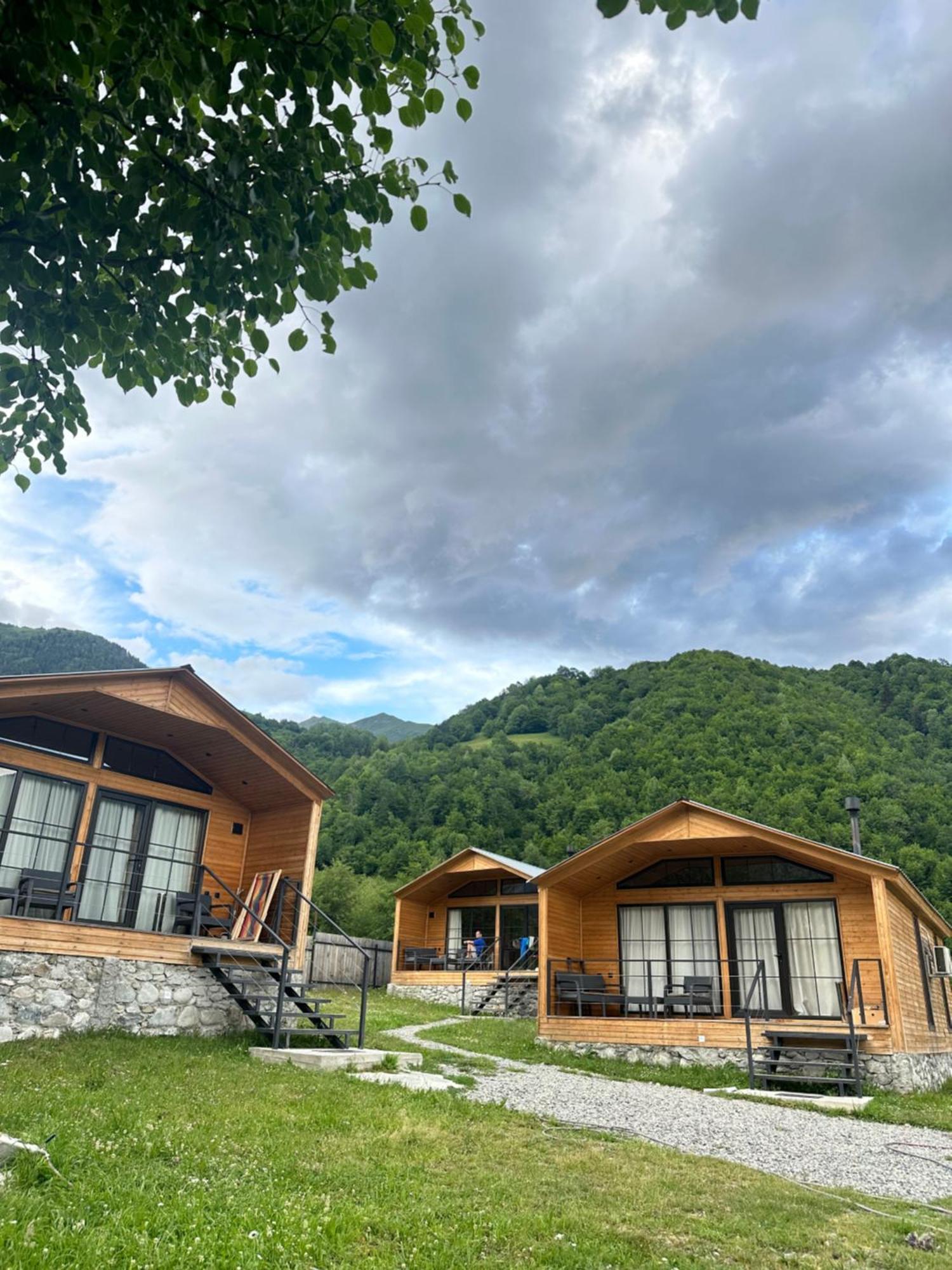 Mestia Villas Zewnętrze zdjęcie