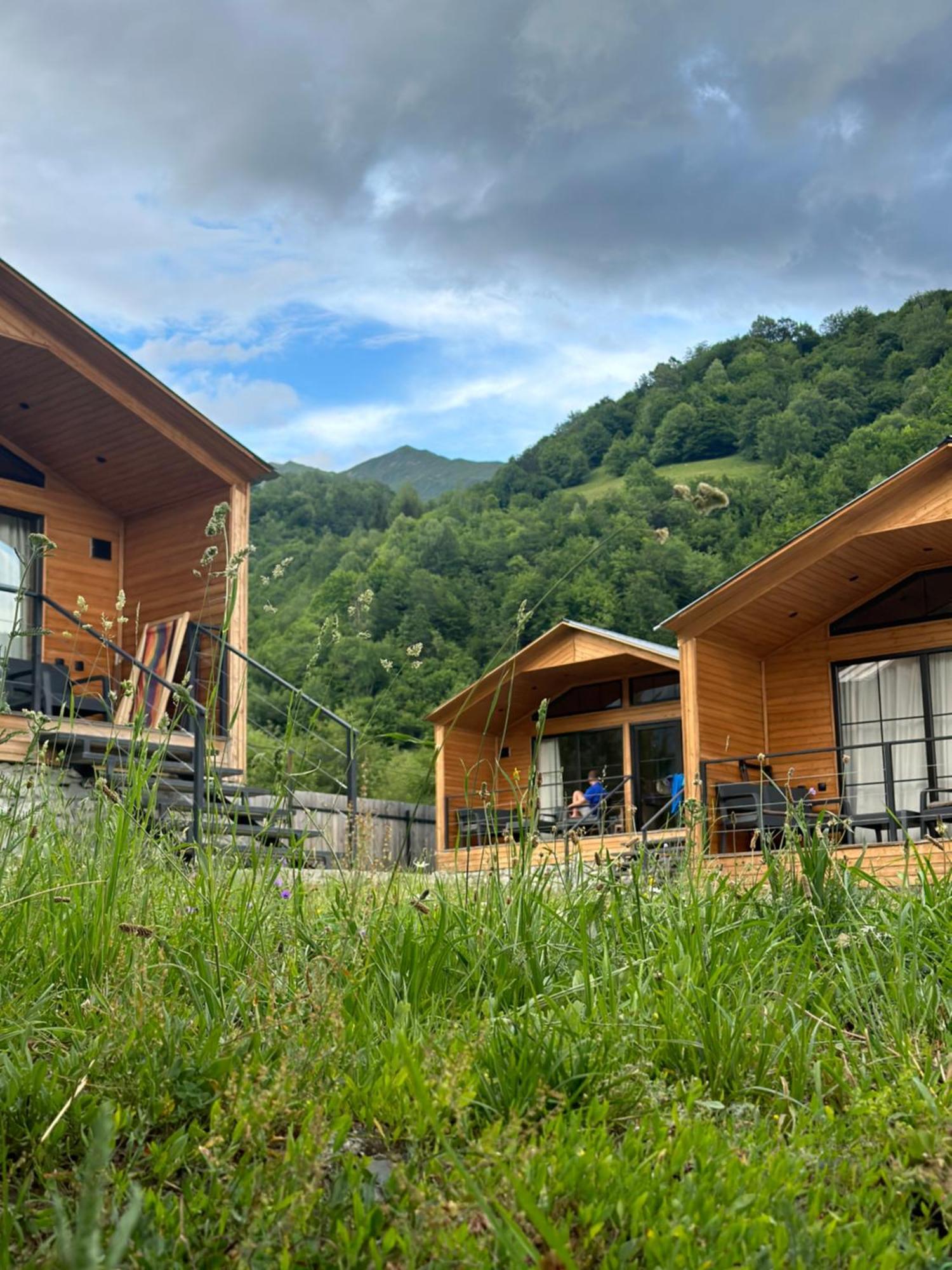 Mestia Villas Zewnętrze zdjęcie