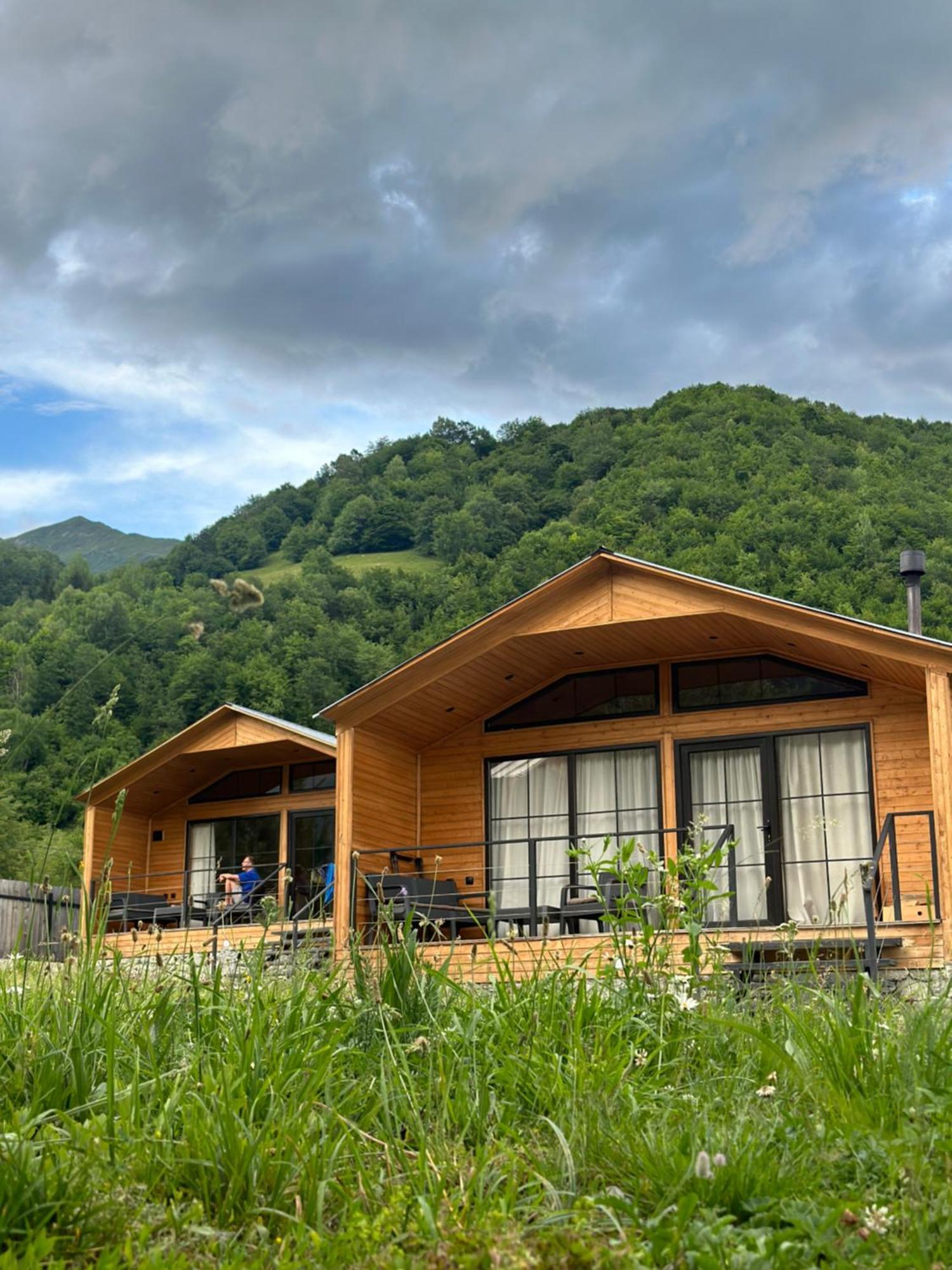 Mestia Villas Zewnętrze zdjęcie