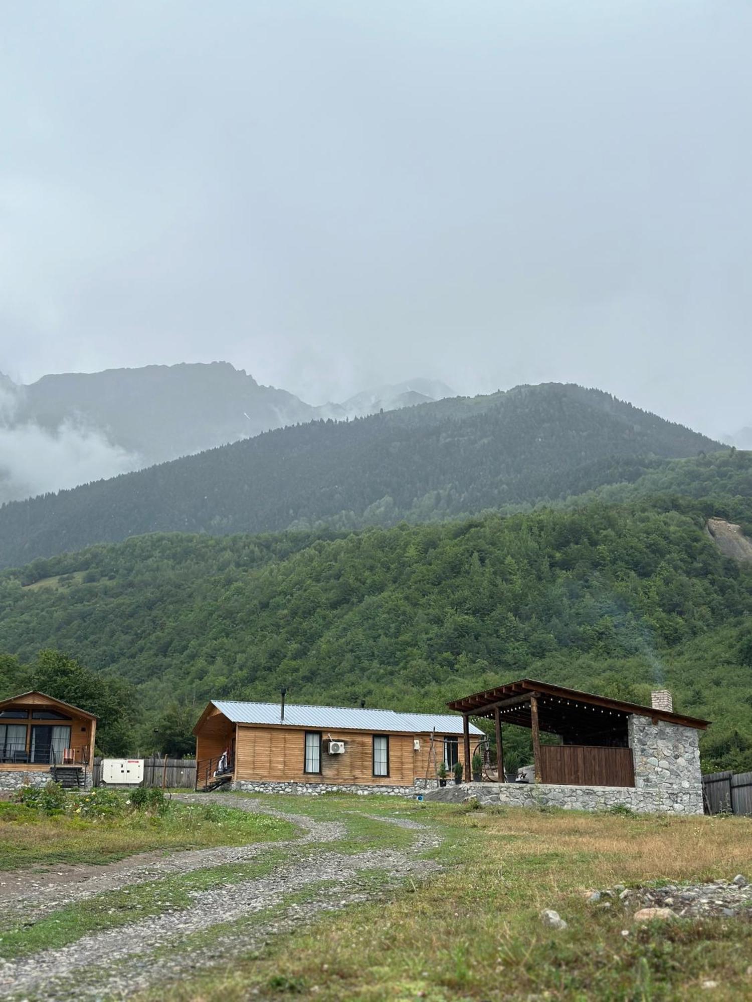 Mestia Villas Zewnętrze zdjęcie